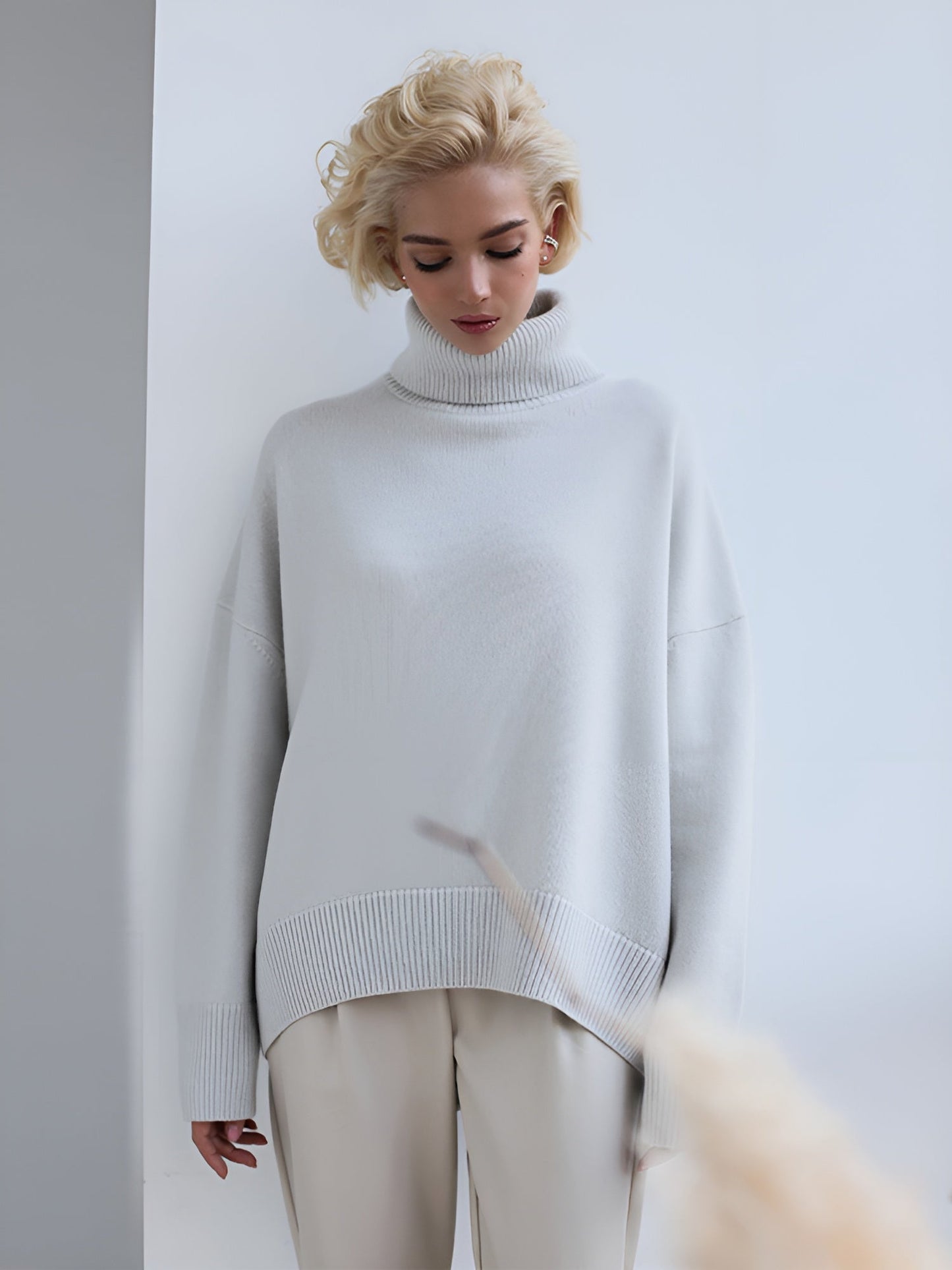 AVERY | WOMEN'S OVERSIZED SWEATER | TURTLENECK